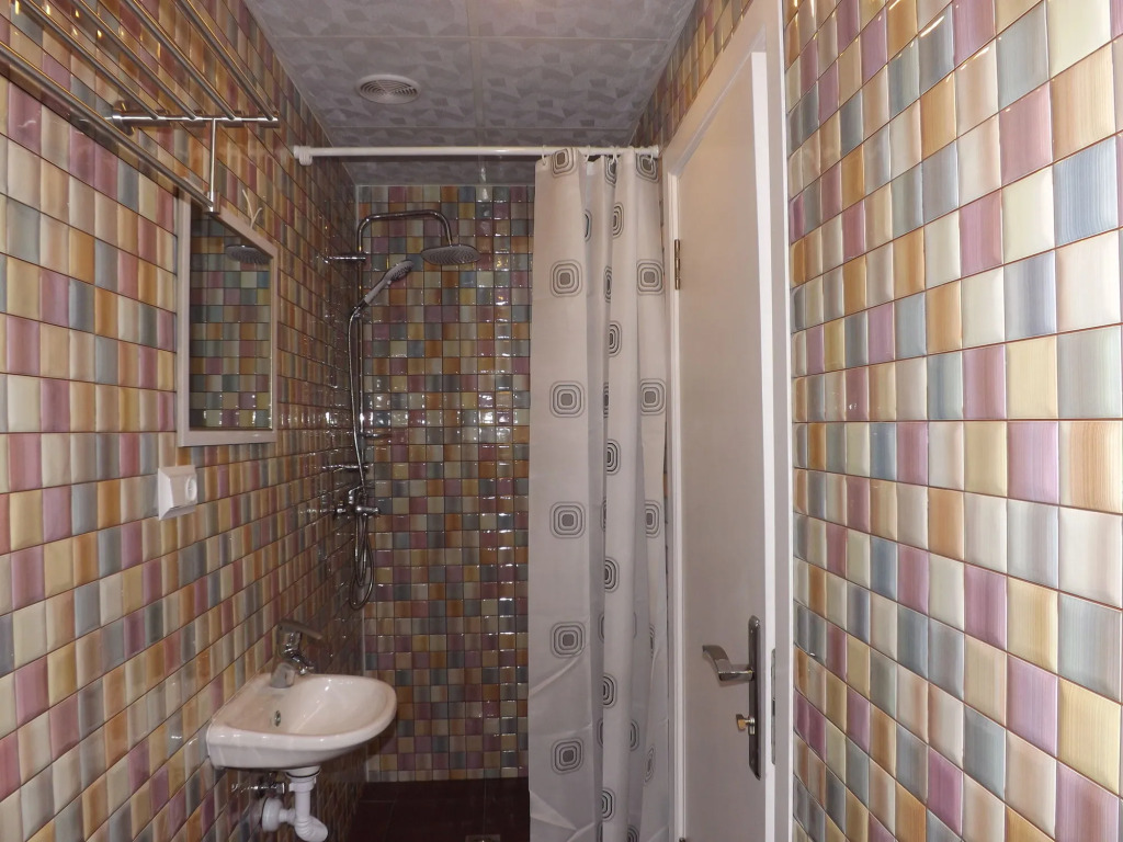 Holiday Hostel