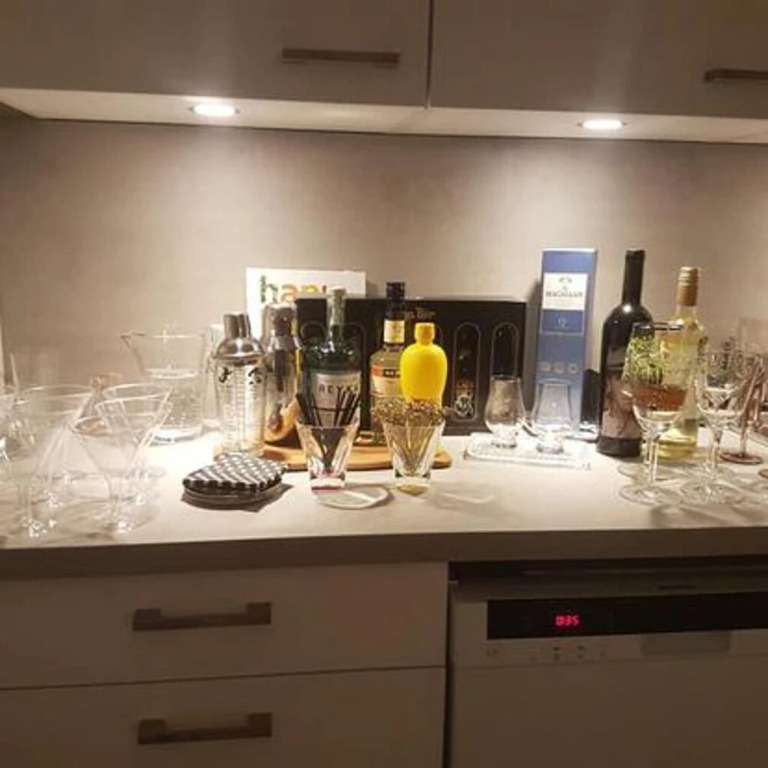 Stunning 2-bedroom Downtown Reykjavík Free Parking