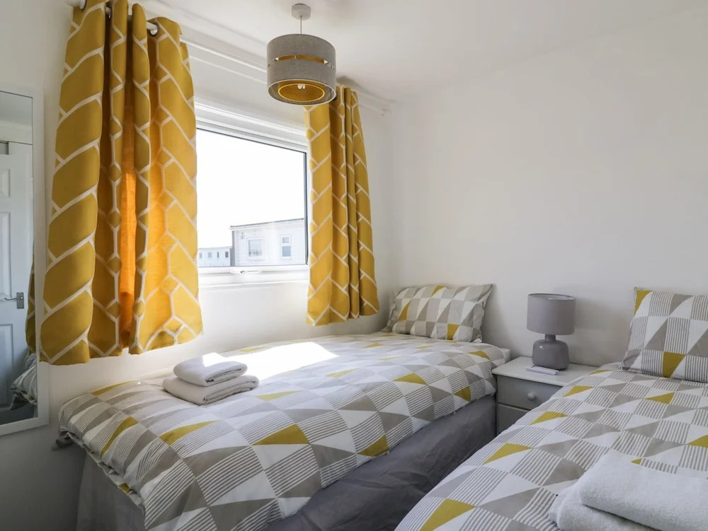 144 Sunbeach Chalet
