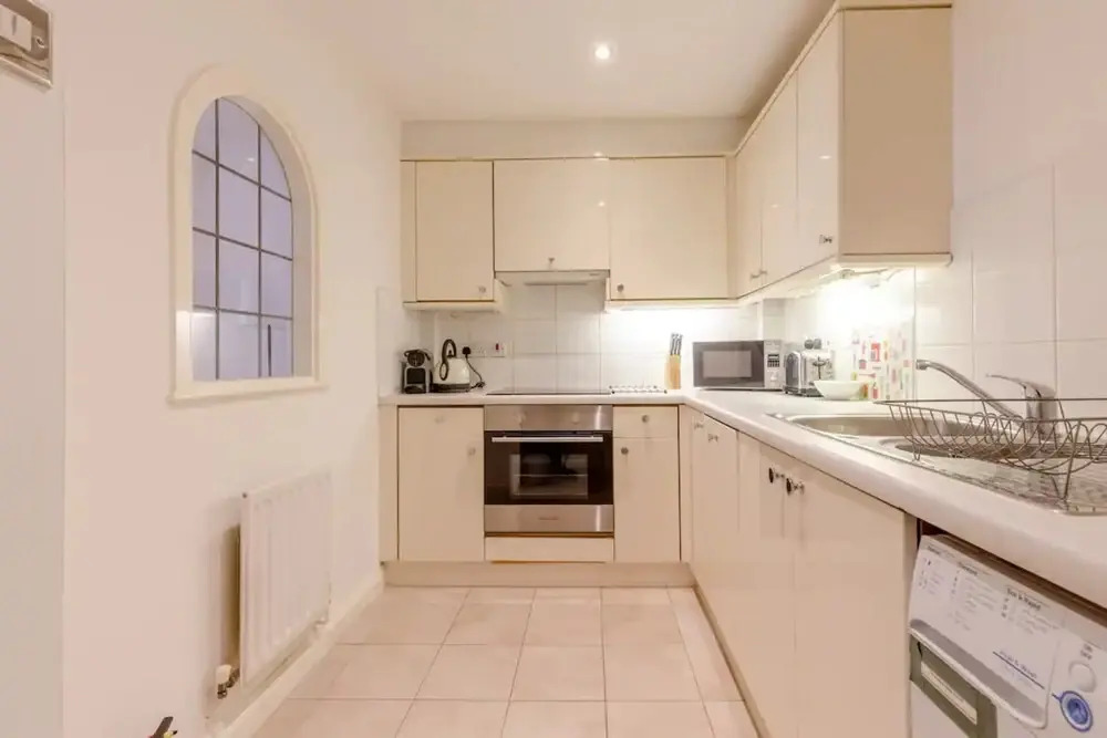 Stunning 2 Bedroom Apartment in the Heart of Westminster