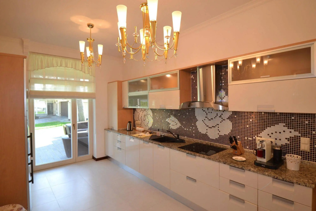 M.S. Kuznetsov Apartments Luxury Villa