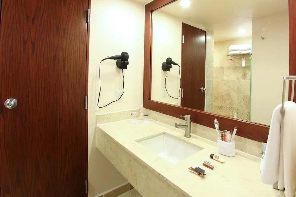 Hotel Opus Grand Toluca Aeropuerto