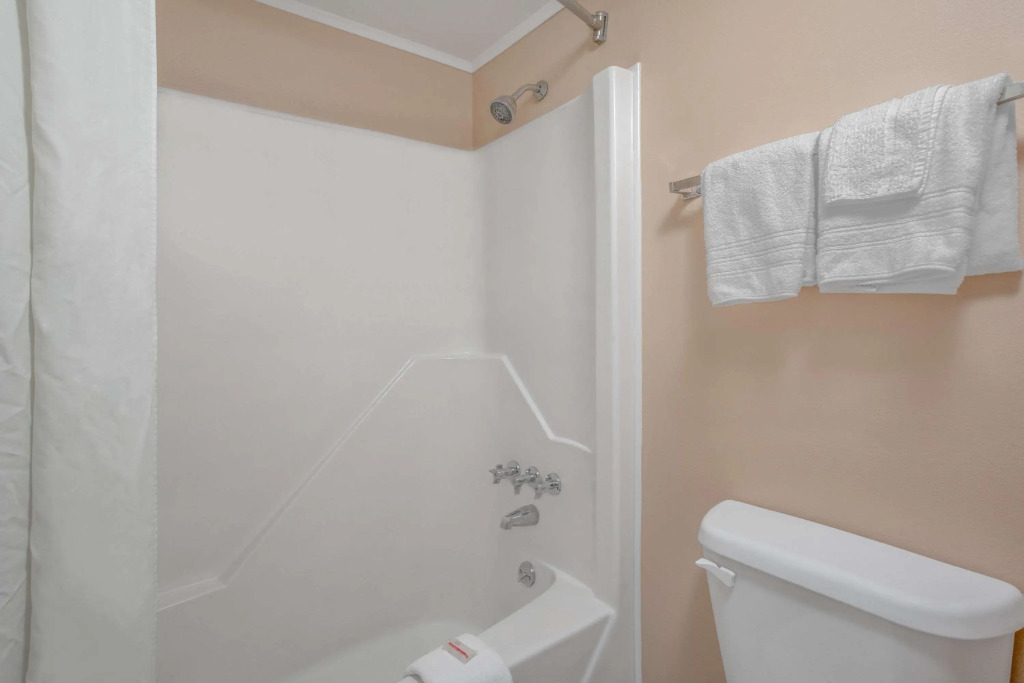 Super 8 by Wyndham Carlisle North
