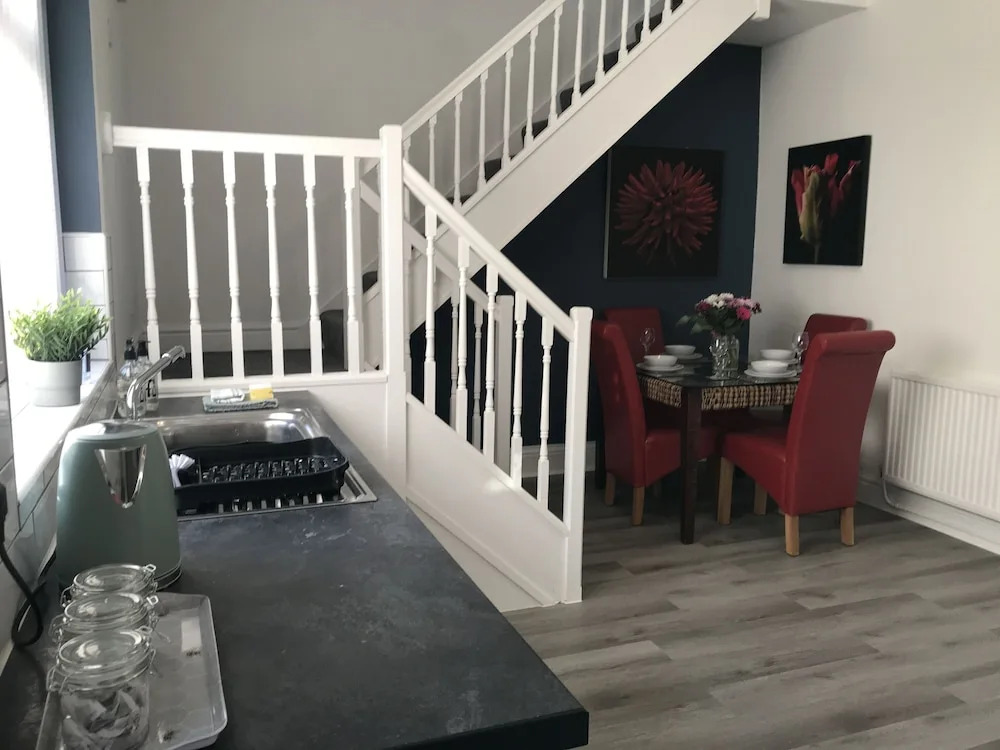 Stylish 3-bed Preston Home for Relaxing Comfy Stay