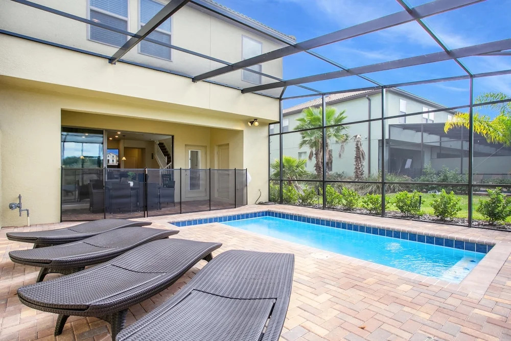 5 Bdrm 5 Bathrm Home at Solterra