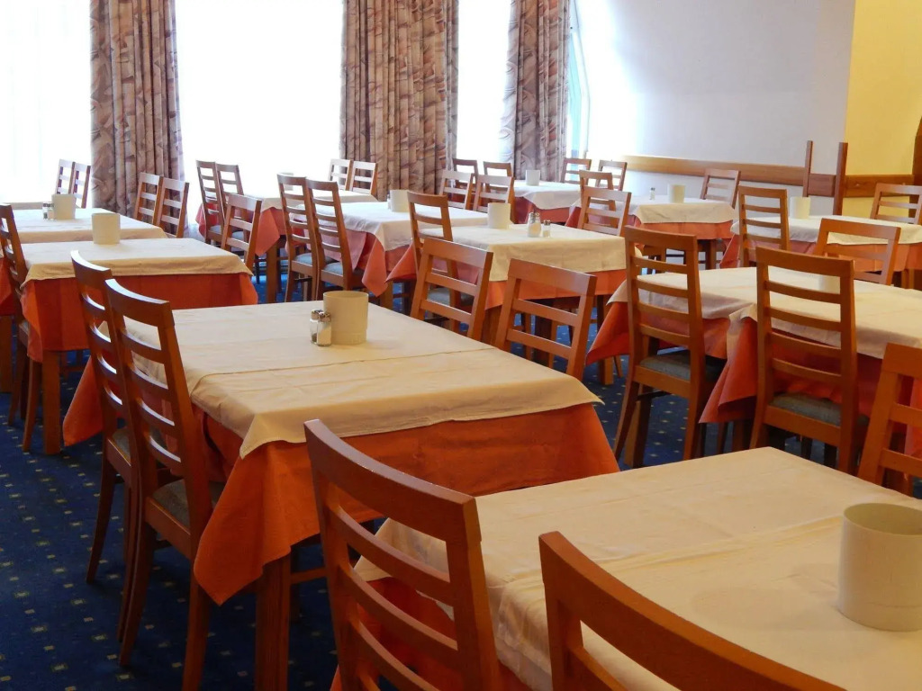 Hotel Alpina