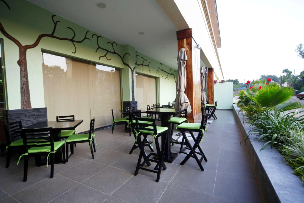 Отель Best Western Premier Garden Entebbe