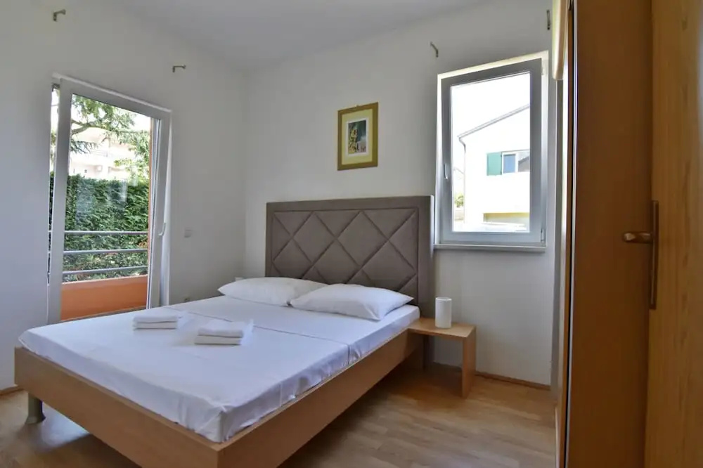 Equipped Flat Just a Short Walk From the Beach