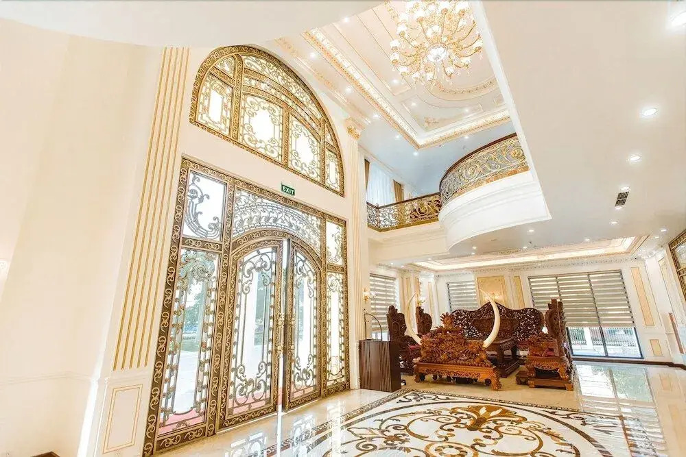 Dragon Legend Hotel
