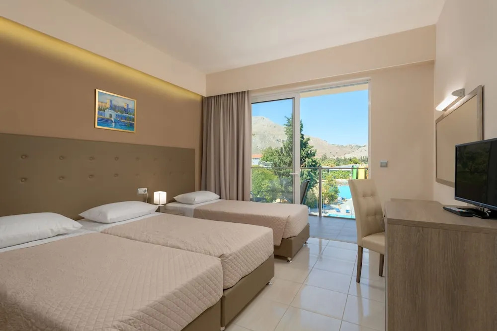 Hotel Golden Odyssey