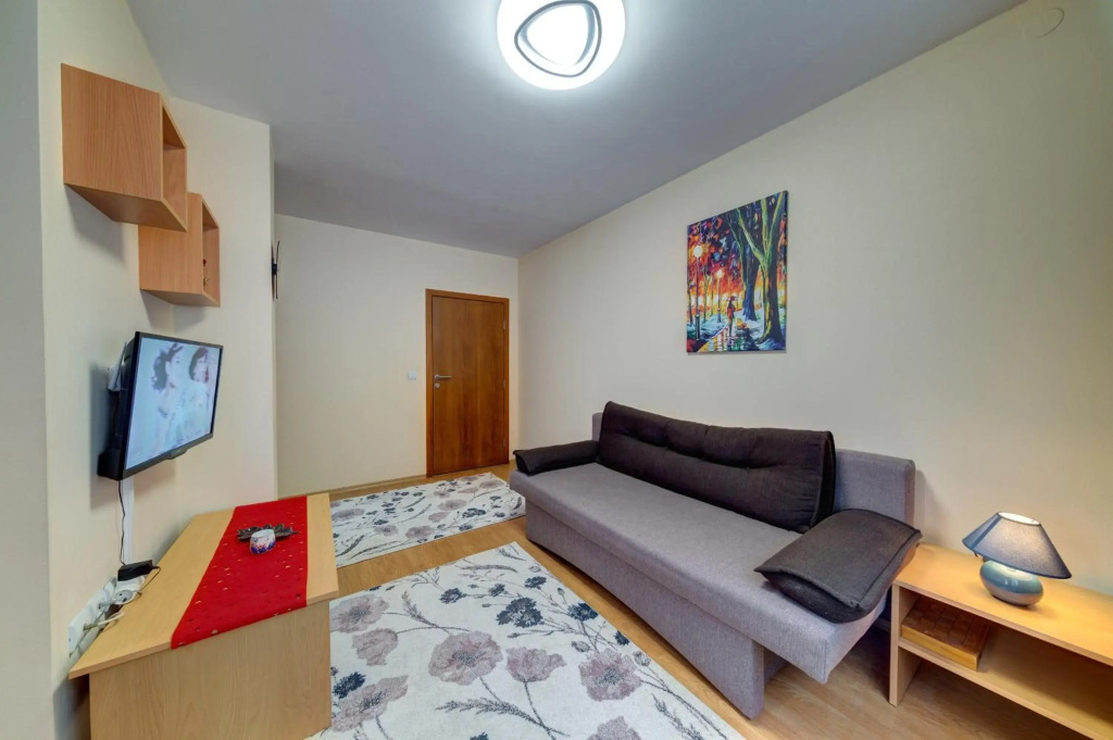 *Cozy and Cute* 1BD Apartment in The Castle Complex