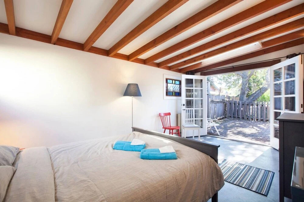 Curtis Cottage · Berkeley Cottage, comfy, stylish, good wifi