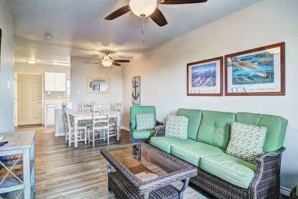 Ocean Getaway Siv22 1 Bedroom 1 Bathroom Condo