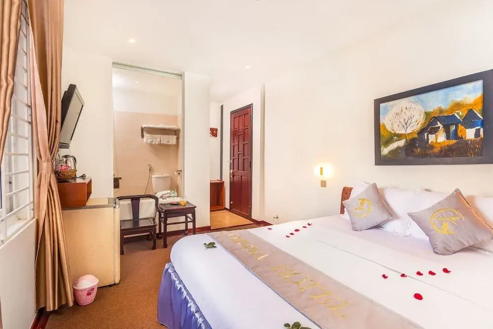 Amona Hotel