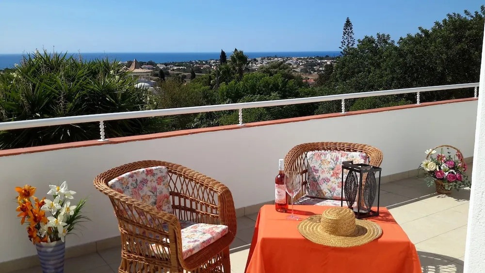 Sea Views, Private Pool, Ac, Wifi, Casa Feliz