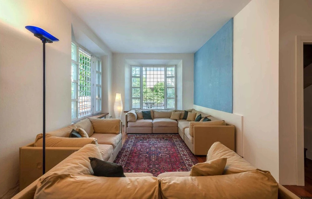 6 Bedroom Nice Home In Rimini