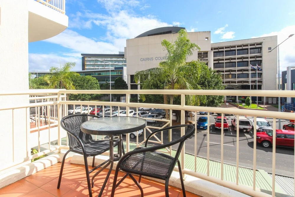 Inner City One Bedroom Apartment 13