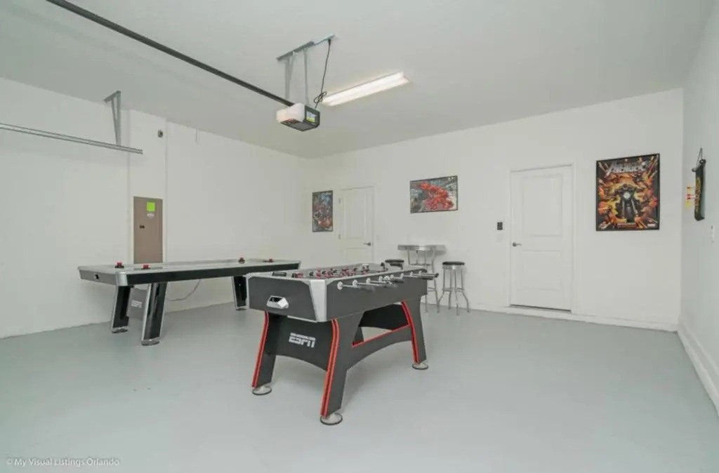 Brand NEW 9 Bed Home 20 People Kids Love Water Park Cinema at Champion Gates