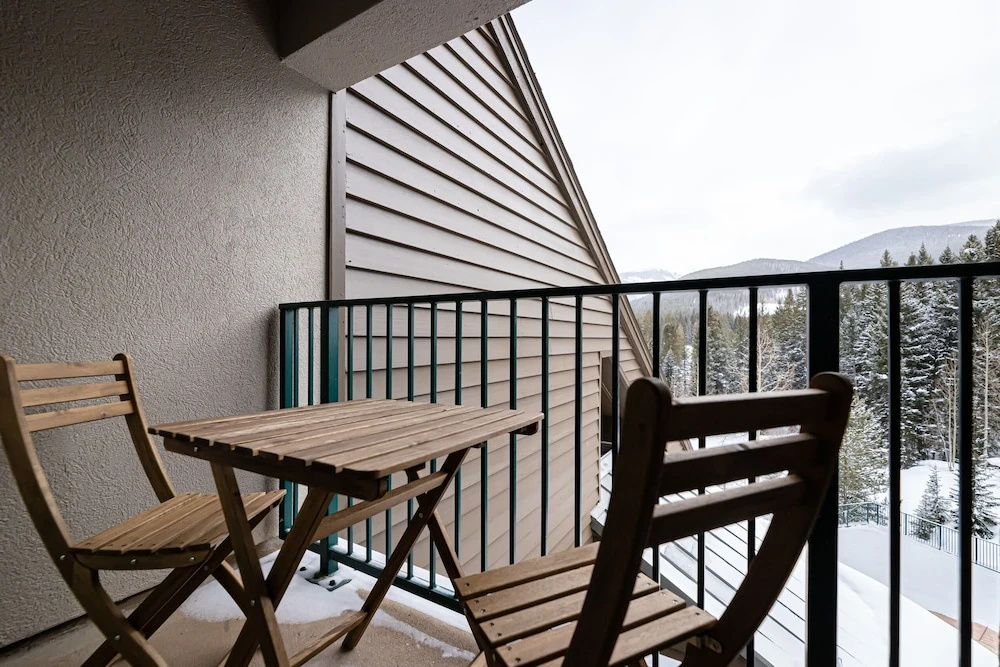 Iron Horse C3013 Condo by RedAwning