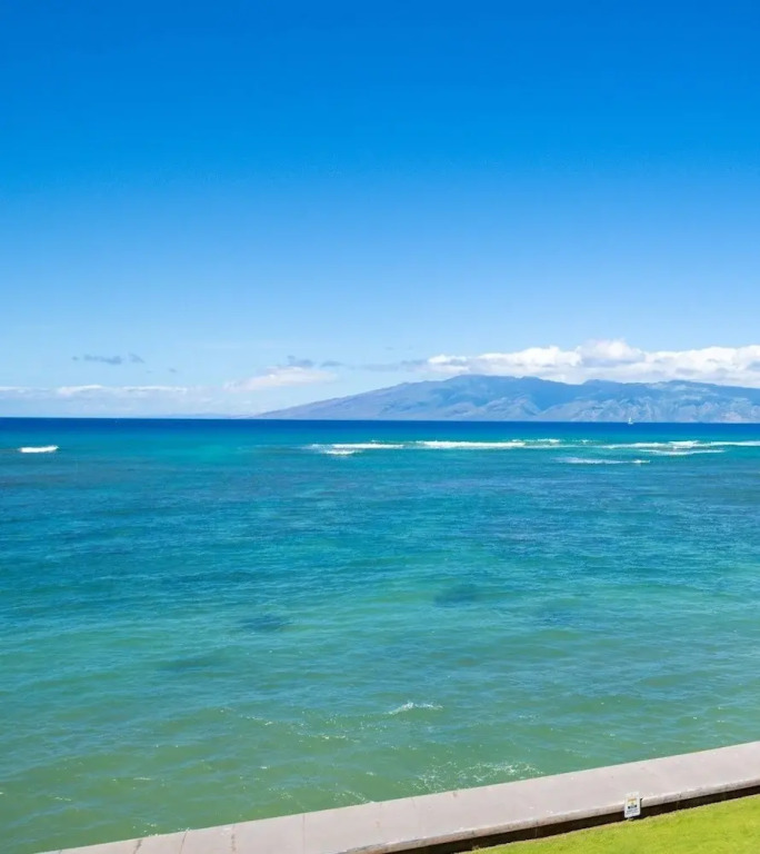 Kahana Reef #310 1 Bedroom Condo by RedAwning