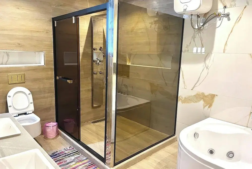 Precious Pavilion Apartment