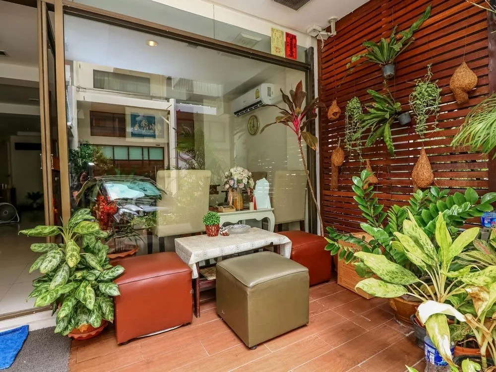 Nida Rooms Phrakanong Express