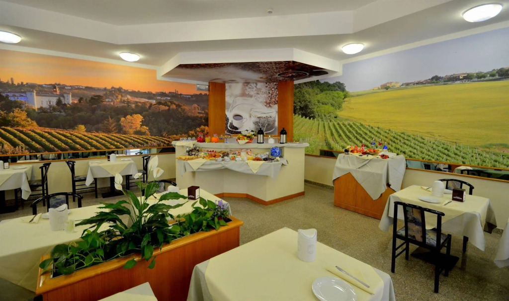 Rio Hotel