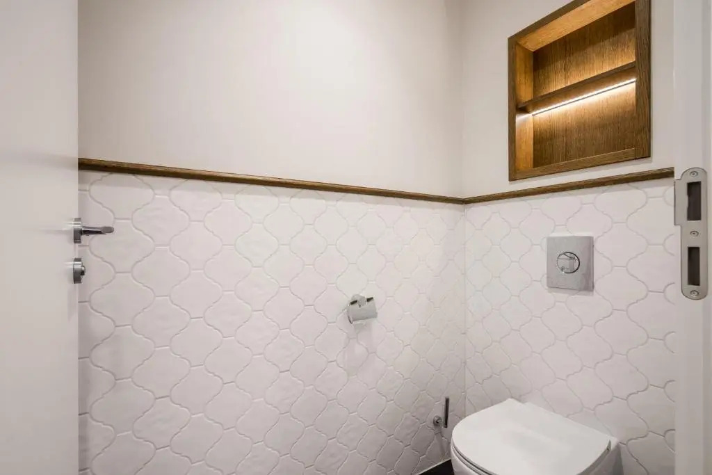 Budapest Eye- Boutique Suites, by BQA