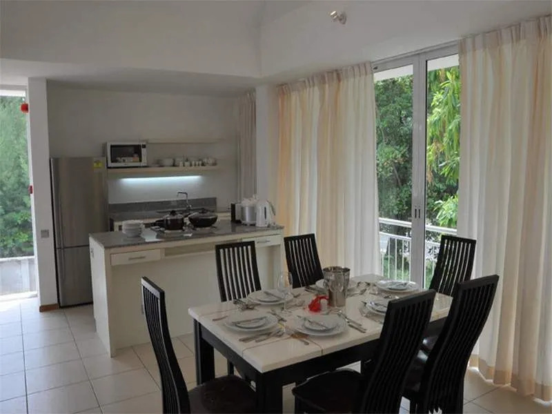 Luxury apartment on Eden Island