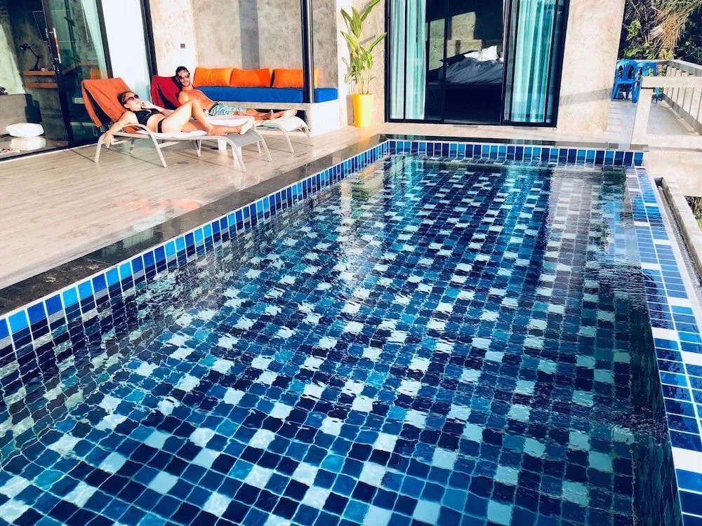 Stylish Pool Villa - 10 Mins Walk To The Beach