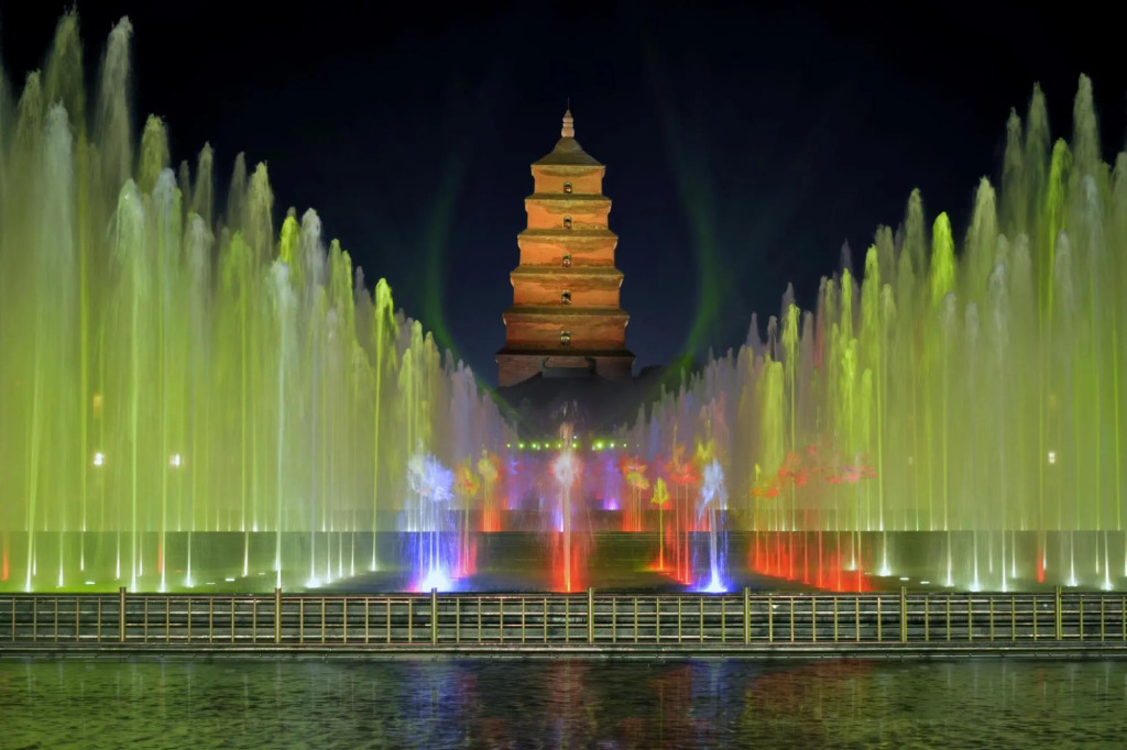 Warm light Holiday Inn (DaYanTa store of Xi'an Ninth Hospital)