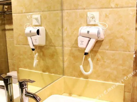 π Hotel (Zhuhai Xinqing Science Park Yuwenquan)