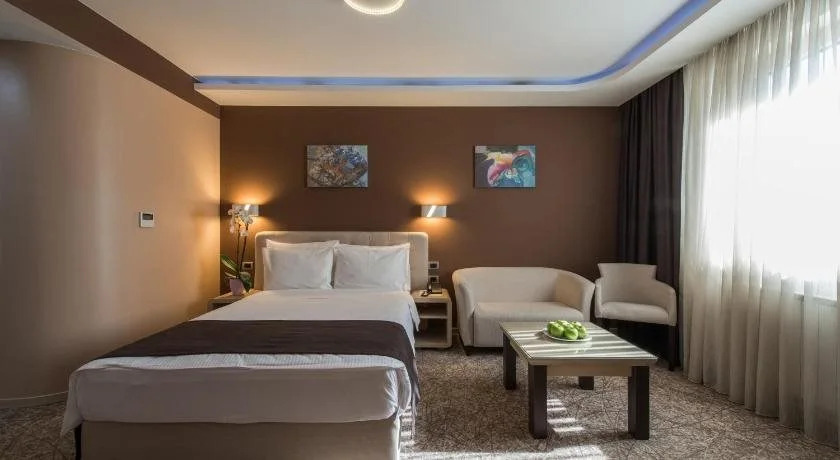 Garni Hotel Aveny