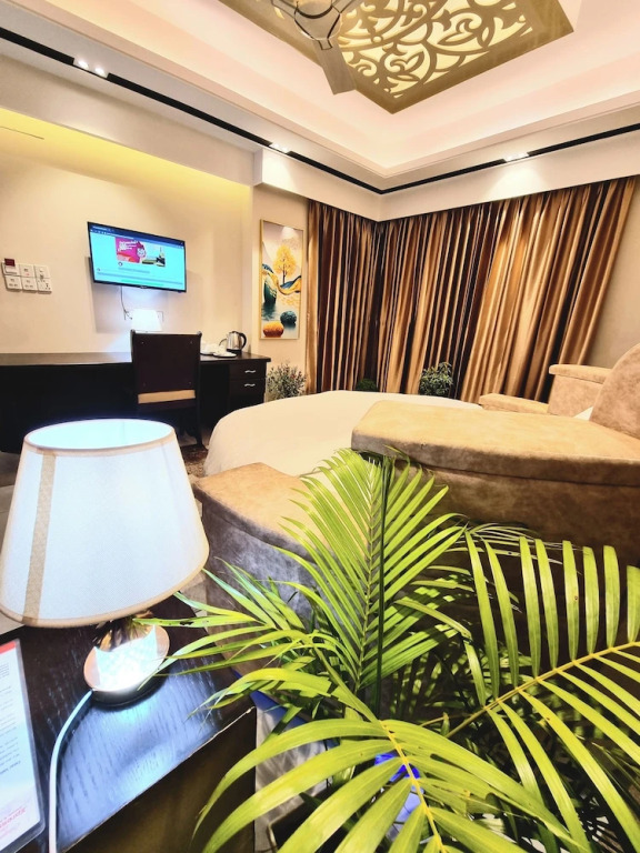 Xpressmall Hotels & Resorts