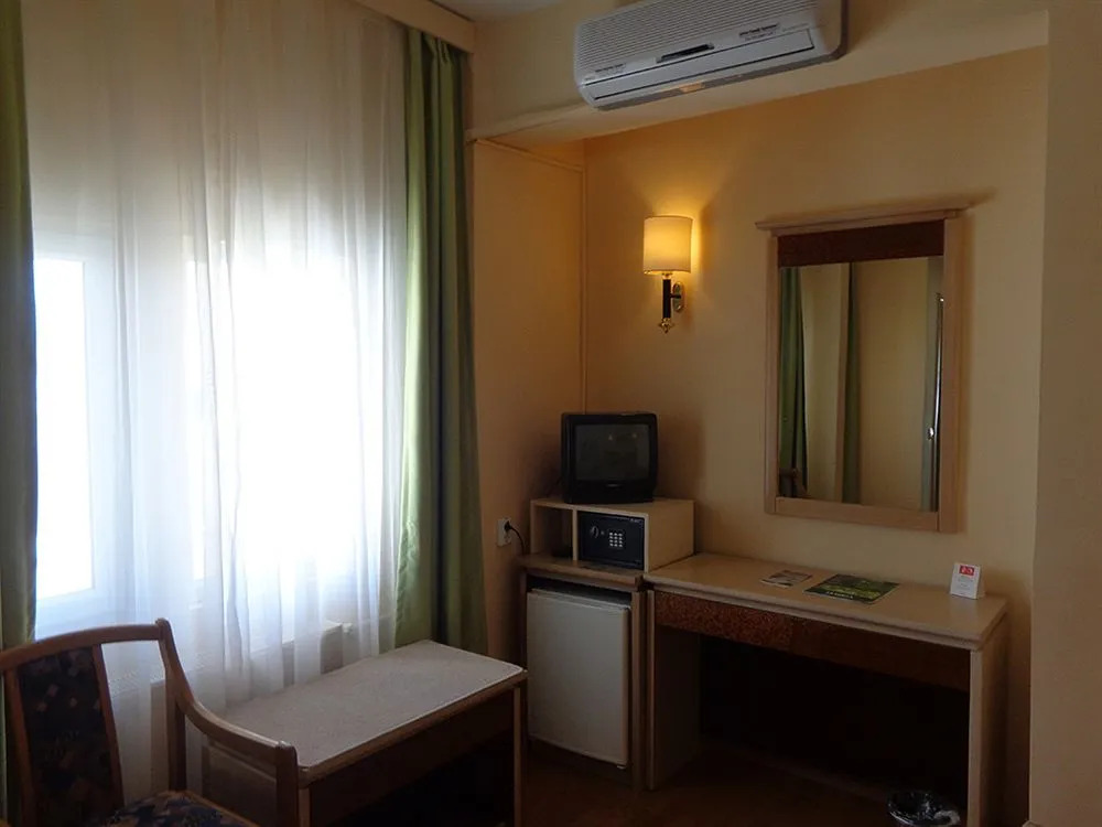 Floria Hotel