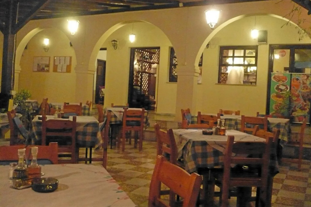 Firefly Hotel