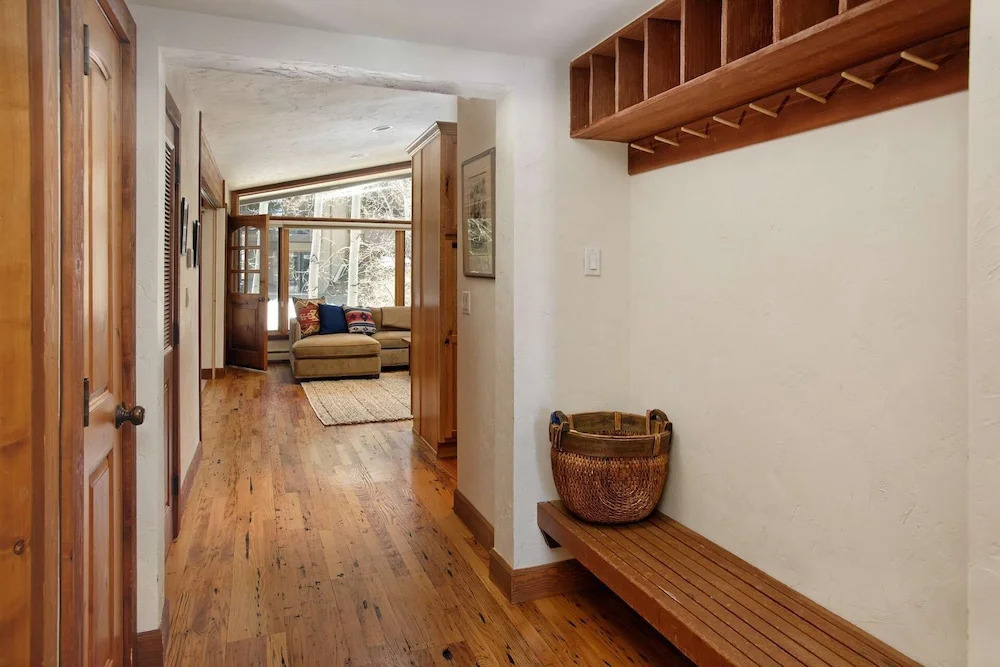 Shadowbrook Condos by iTrip Aspen Snowmass