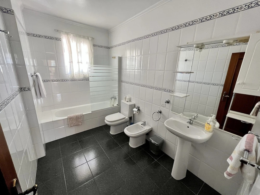 Classic Tranquil Madeiran 4-Bedroom Villa Funchal