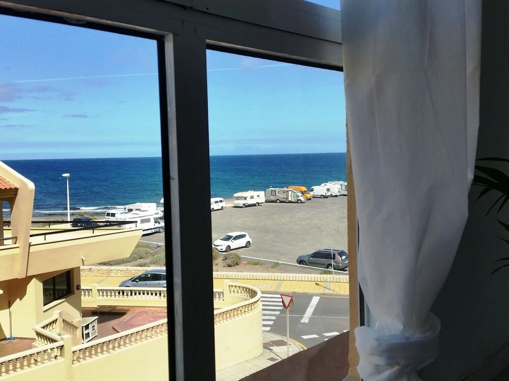 Alquilaencanarias-Medano, Cabezo beach, sea views