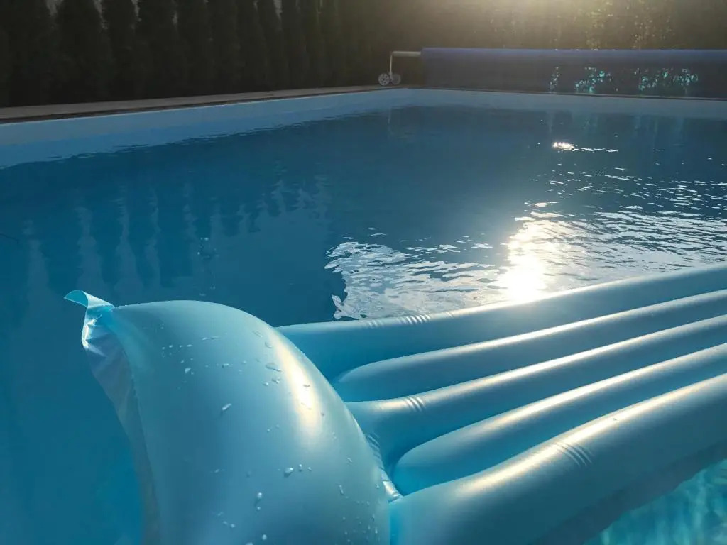 Villa Mina Kladovo, 5-Bedroom Villa with Pool for up to 12 People