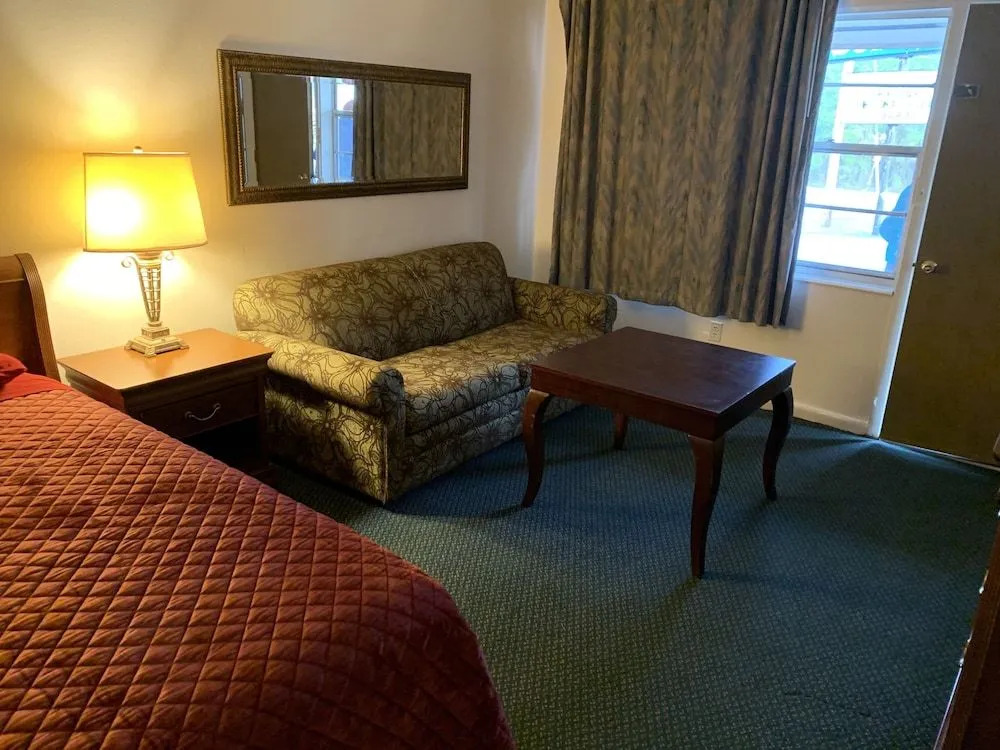 Motel 8 Lake City