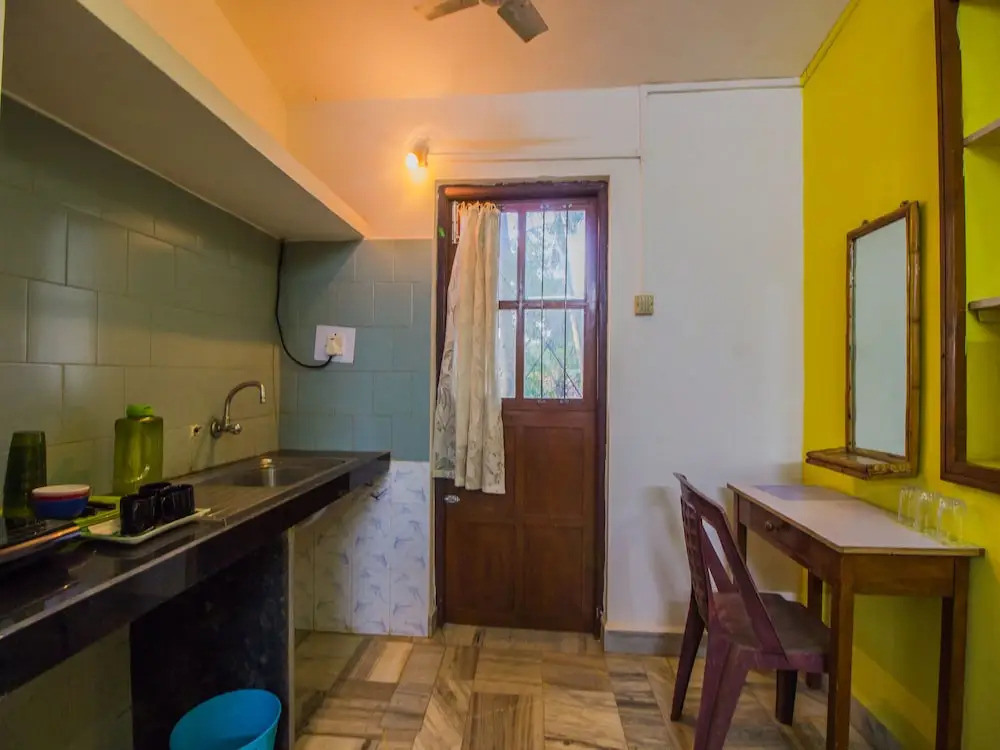 OYO 12902 Home Vibrant Stay Candolim