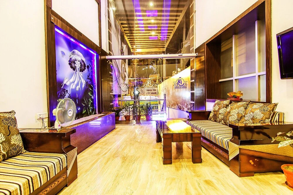 OYO 6804 Hotel Buddha Residency
