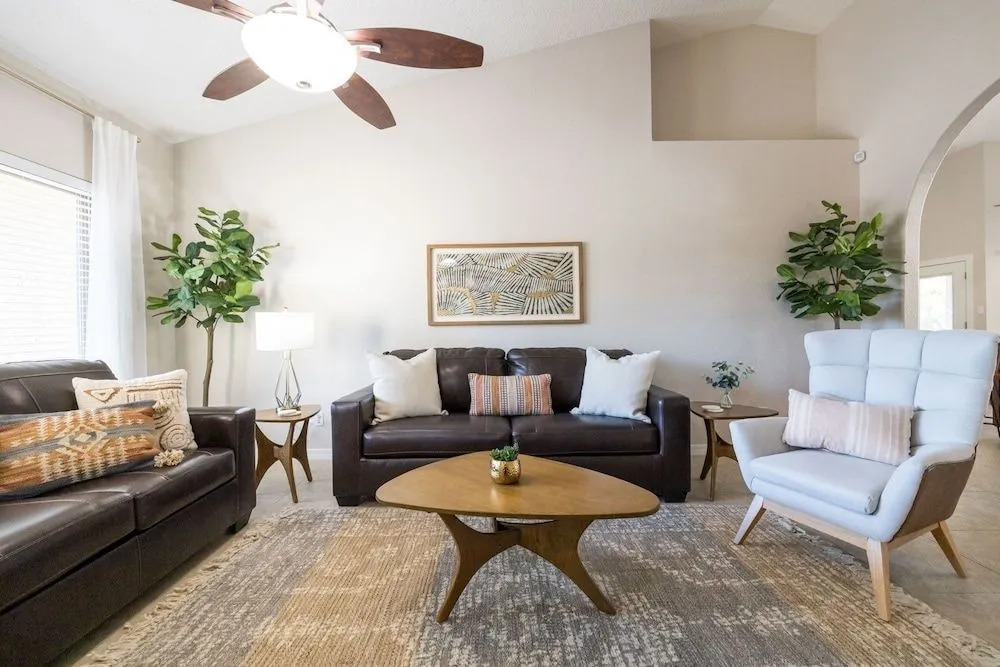Scottsdale Friess 4 Bedroom Home by RedAwning
