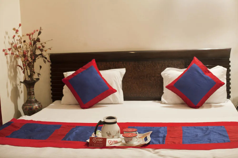 Azhan Residency
