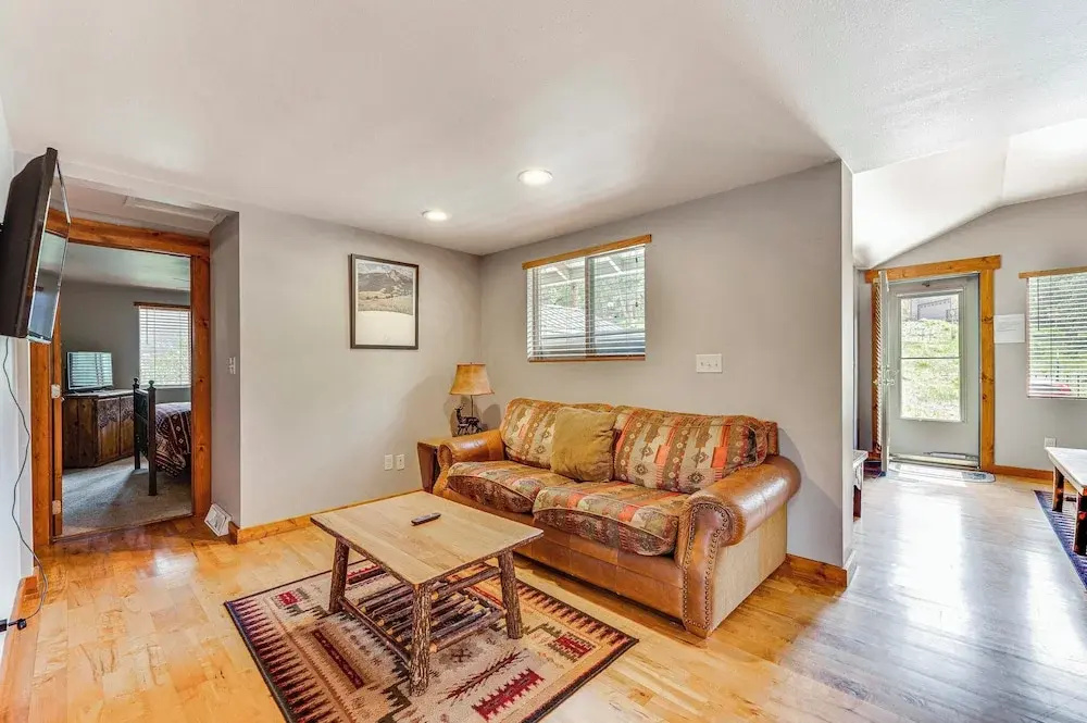 2 Mi to Downtown: Home w/ Hot Tub in Estes Park!