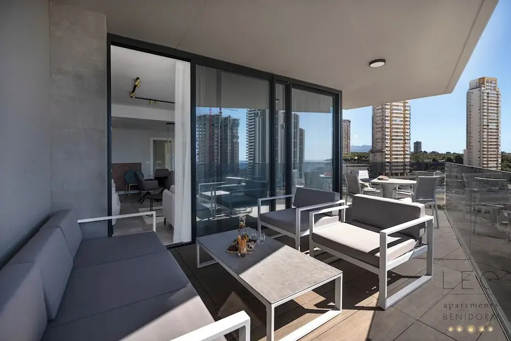 Torre Sakura by Leo Apartments