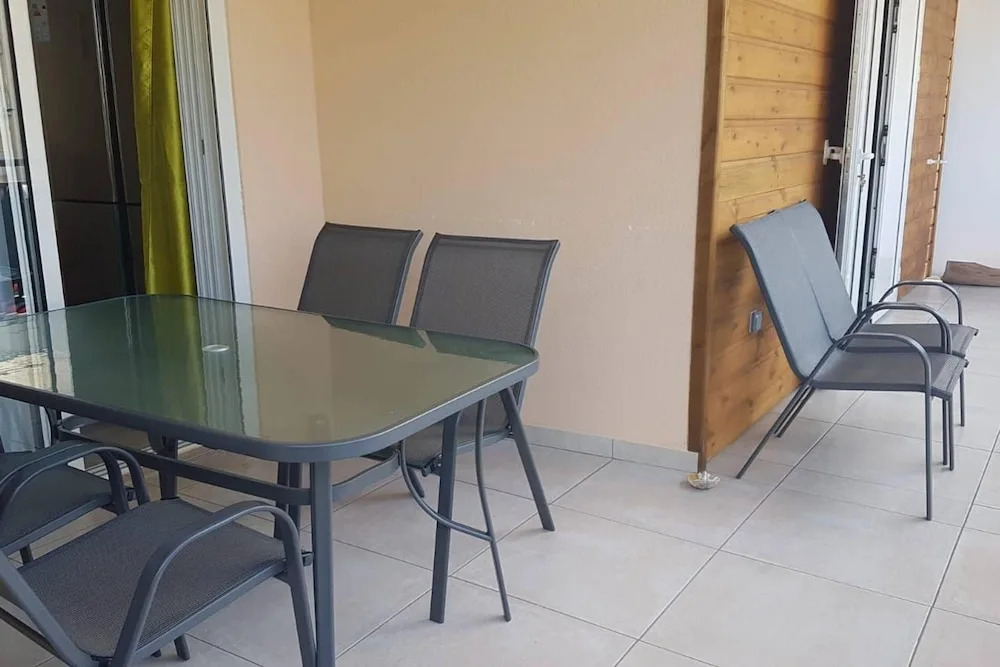 House With 2 Bedrooms in Saint-denis, With Furnished Terrace and Wifi