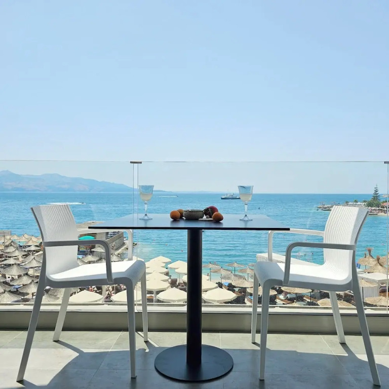 Ares Beachfront Luxury Rooms