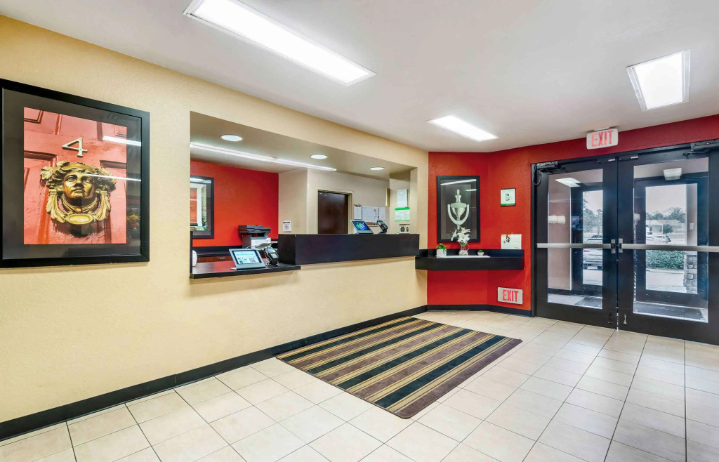 Extended Stay America Select Suites - Tampa - North - USF - Attractions